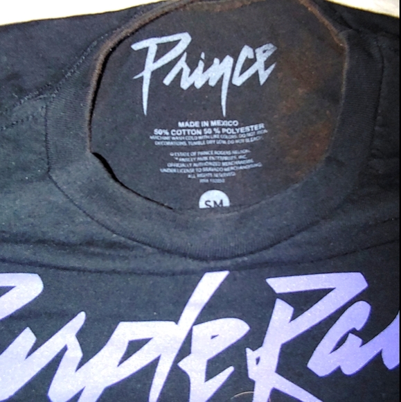 PRINCE Tee with Purple Rain Graphic (in purple) Small - Picture 5 of 6